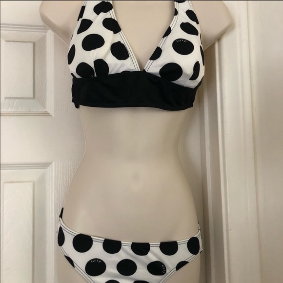 Two Bikini Swimsuit Set!! Wow - Picture 2 of 3